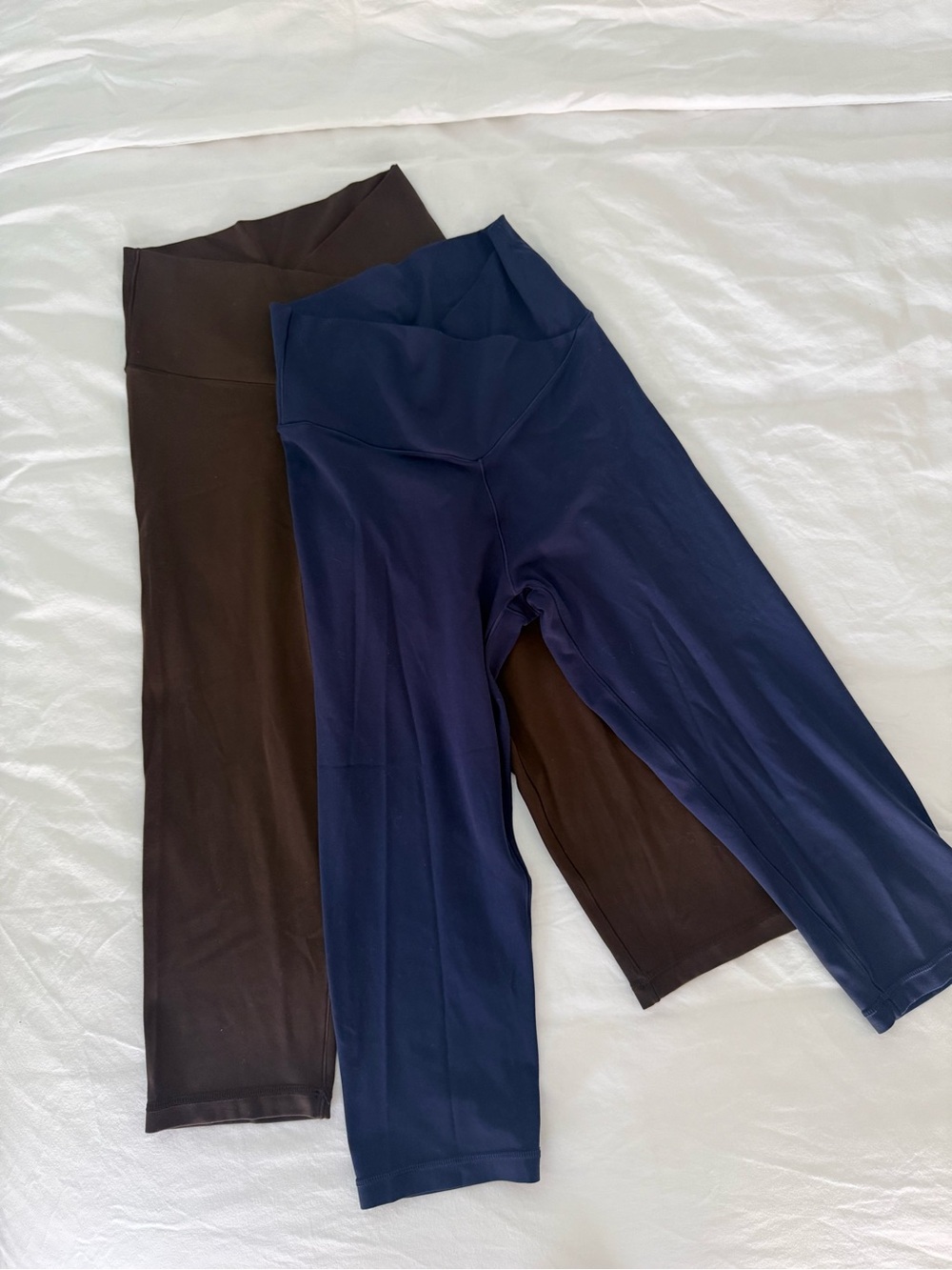 Aerie Cross Over Capri Leggings